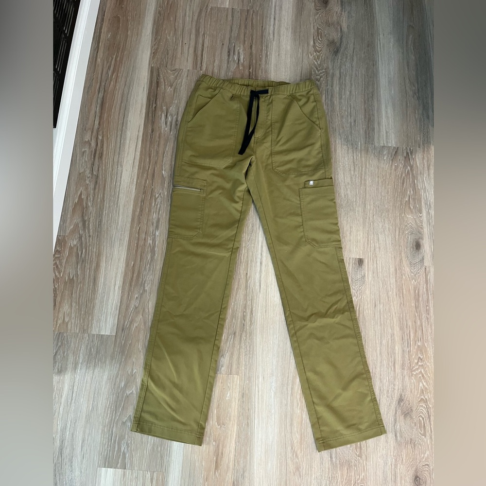 Figs Mens Cairo Cargo Pant Martini Olive Small Tall